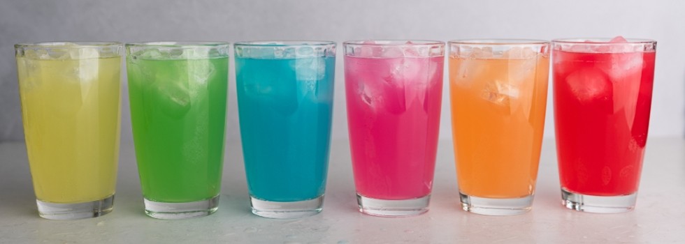Plant-based natural colors in soft drinks and alcoholic beverages