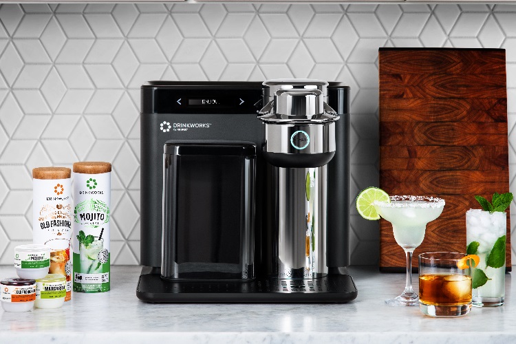 https://www.beveragedaily.com/var/wrbm_gb_food_pharma/storage/images/publications/food-beverage-nutrition/beveragedaily.com/article/2019/12/06/drinkworks-personalizes-next-generation-cocktails-at-home/10407795-1-eng-GB/Drinkworks-personalizes-next-generation-cocktails-at-home.jpg